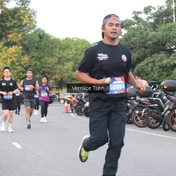 Runner Photo 3785896