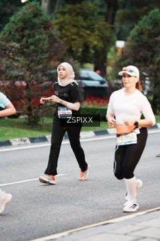 Runner Photo 3785910