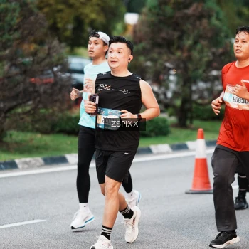 Runner Photo 3785937