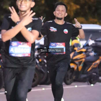 Runner Photo 3785947