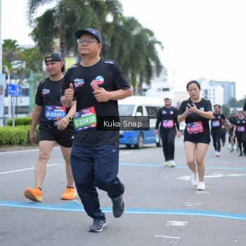 Runner Photo 3786075