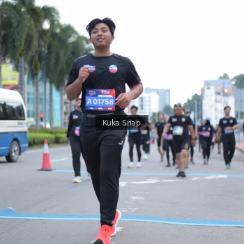 Runner Photo 3786083
