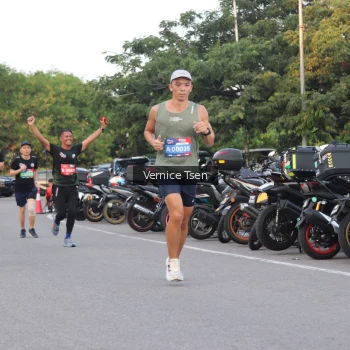 Runner Photo 3786106
