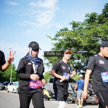 Runner Photo 3786116