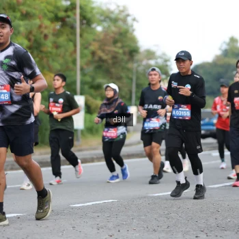 Runner Photo 3786158