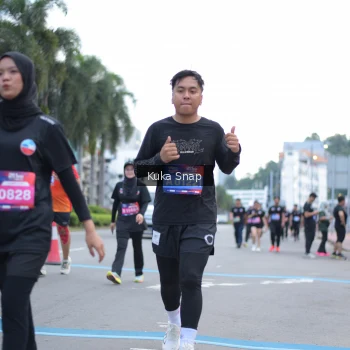 Runner Photo 3786162