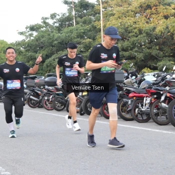 Runner Photo 3786236