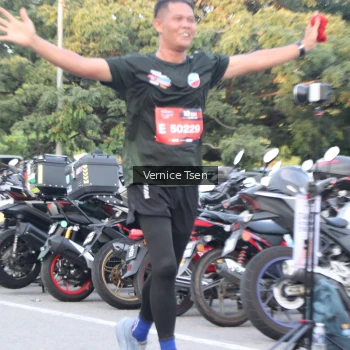 Runner Photo 3786248
