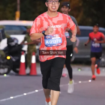 Runner Photo 3786341
