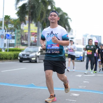Runner Photo 3786352