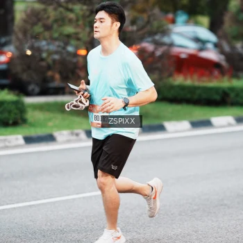 Runner Photo 3786469