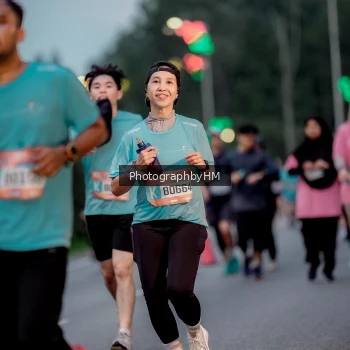 Runner Photo 3786473