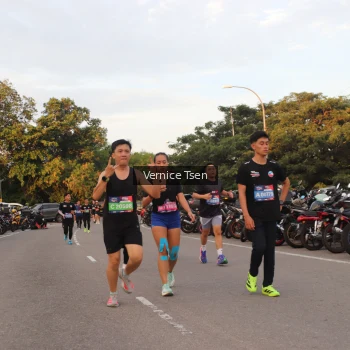 Runner Photo 3786532