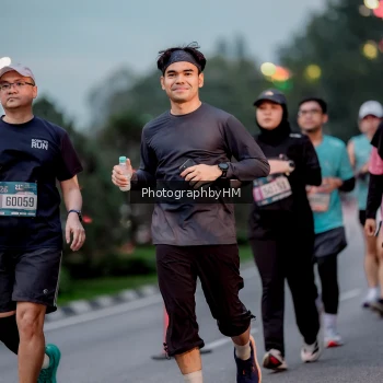 Runner Photo 3786553