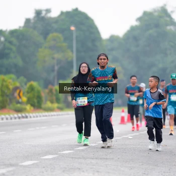 Runner Photo 3786576