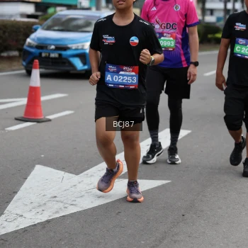 Runner Photo 3786595