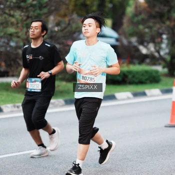 Runner Photo 3786676