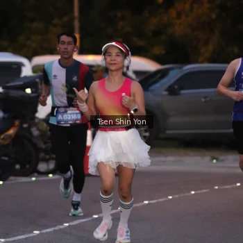 Runner Photo 3786695