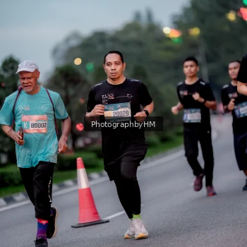 Runner Photo 3786773