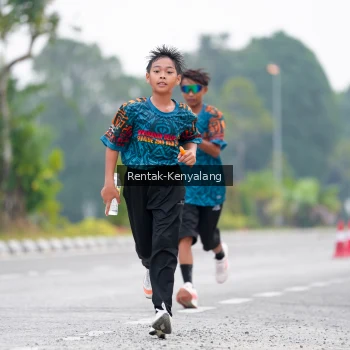 Runner Photo 3786865