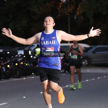 Runner Photo 3786885