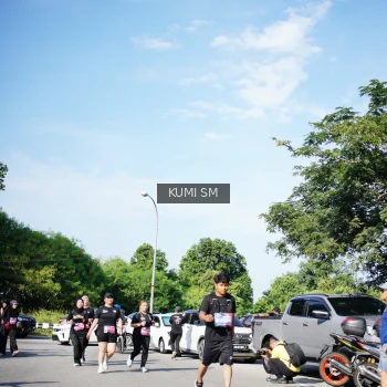 Runner Photo 3786902