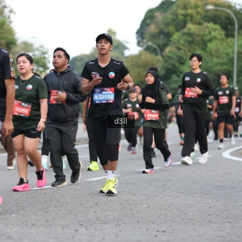 Runner Photo 3786913