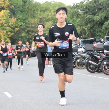 Runner Photo 3786927