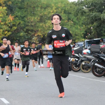 Runner Photo 3786988