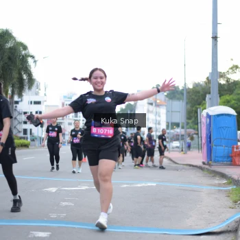 Runner Photo 3786997