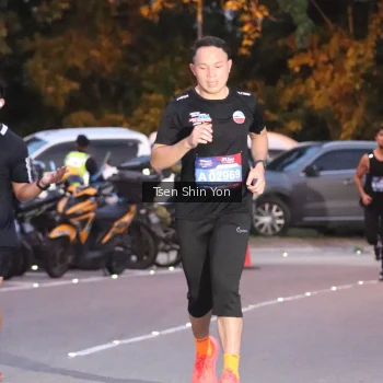 Runner Photo 3787087