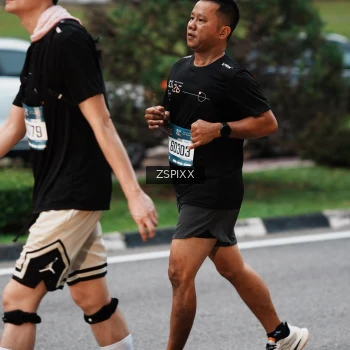 Runner Photo 3787091