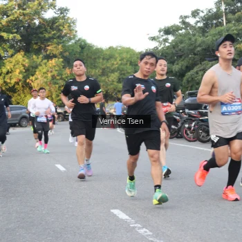 Runner Photo 3787201