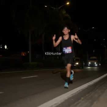 Runner Photo 3787300