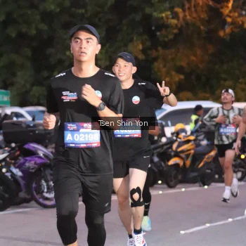 Runner Photo 3787343