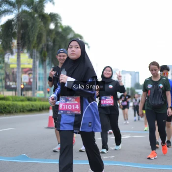 Runner Photo 3787375