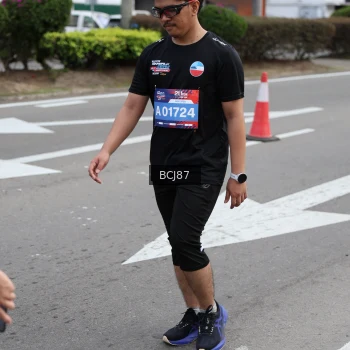 Runner Photo 3787397