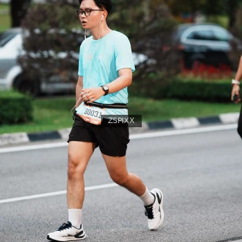 Runner Photo 3787476