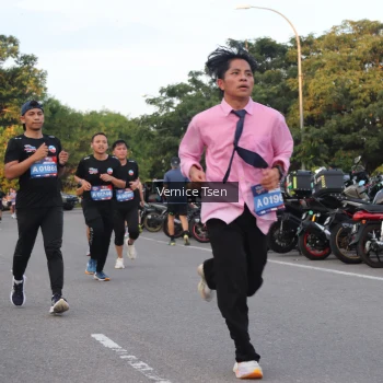 Runner Photo 3787483
