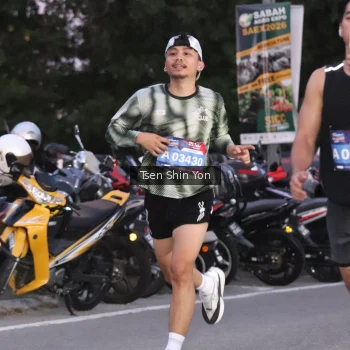 Runner Photo 3787517