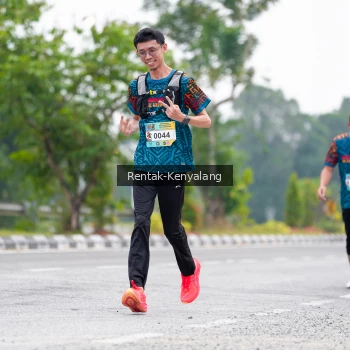 Runner Photo 3787536
