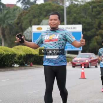 Runner Photo 3787587