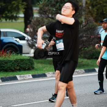 Runner Photo 3787589