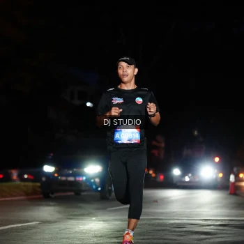 Runner Photo 3787593