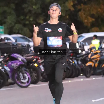 Runner Photo 3787623