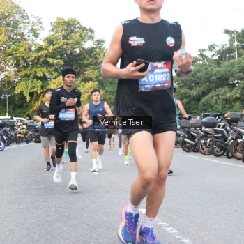 Runner Photo 3787654