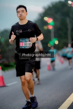 Runner Photo 3787660