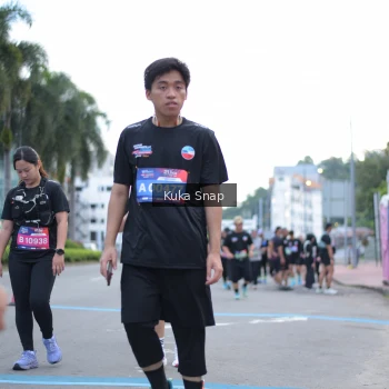 Runner Photo 3787673