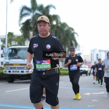 Runner Photo 3787679