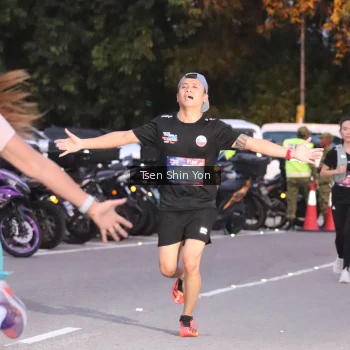 Runner Photo 3787949